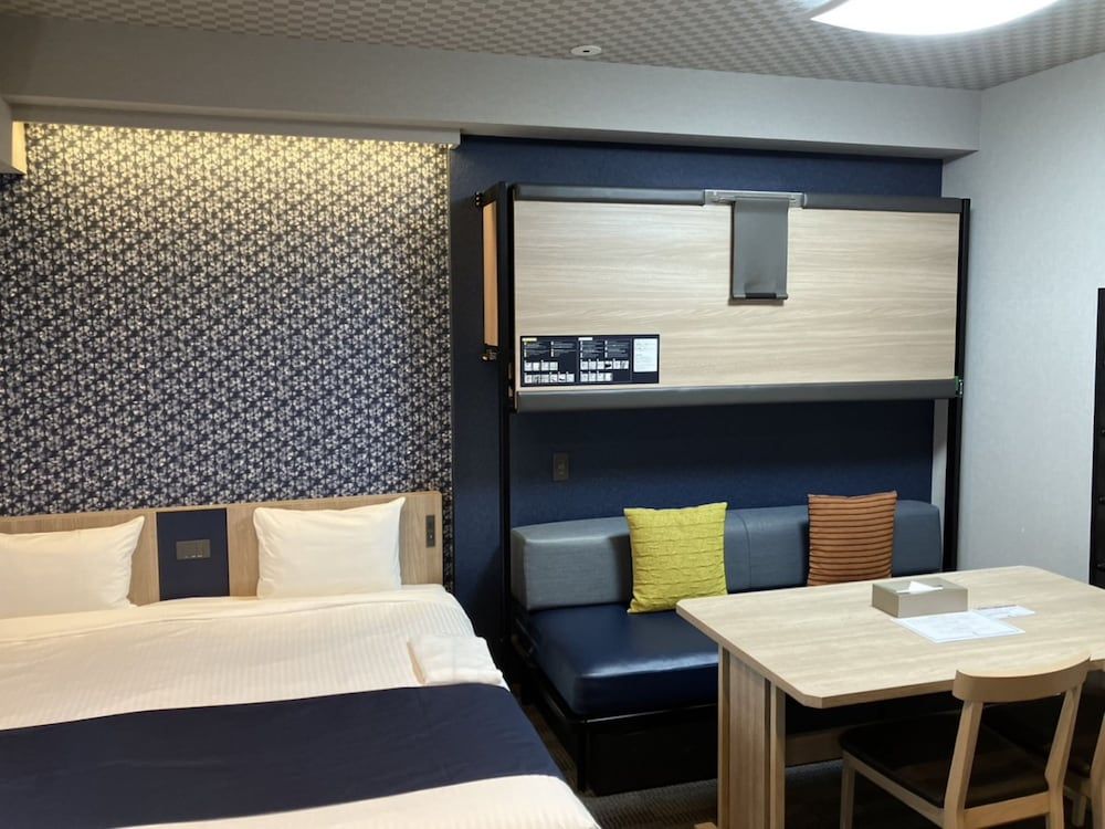 MONday Apart Premium GINZA SHINTOMICHO Standard King Room, Non Smoking 3