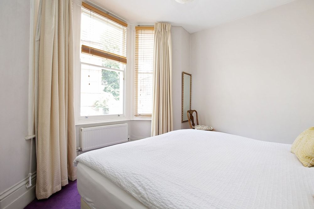 undefined Classic Beautiful Apartment 9