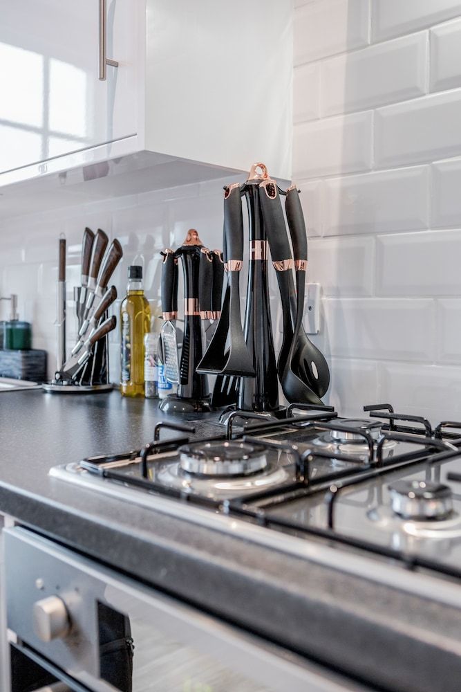 Stunning 2 Bedroom Duplex Apt in Center of Camden Club Suite 11