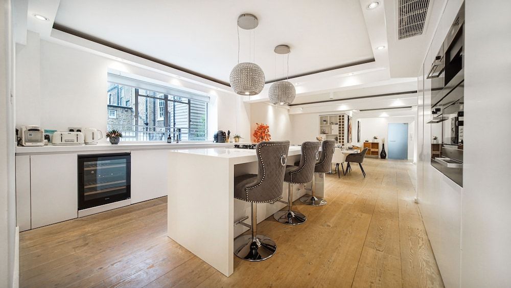 undefined Exquisite 2400sqft 3 Bed Brick Lane Pad 6