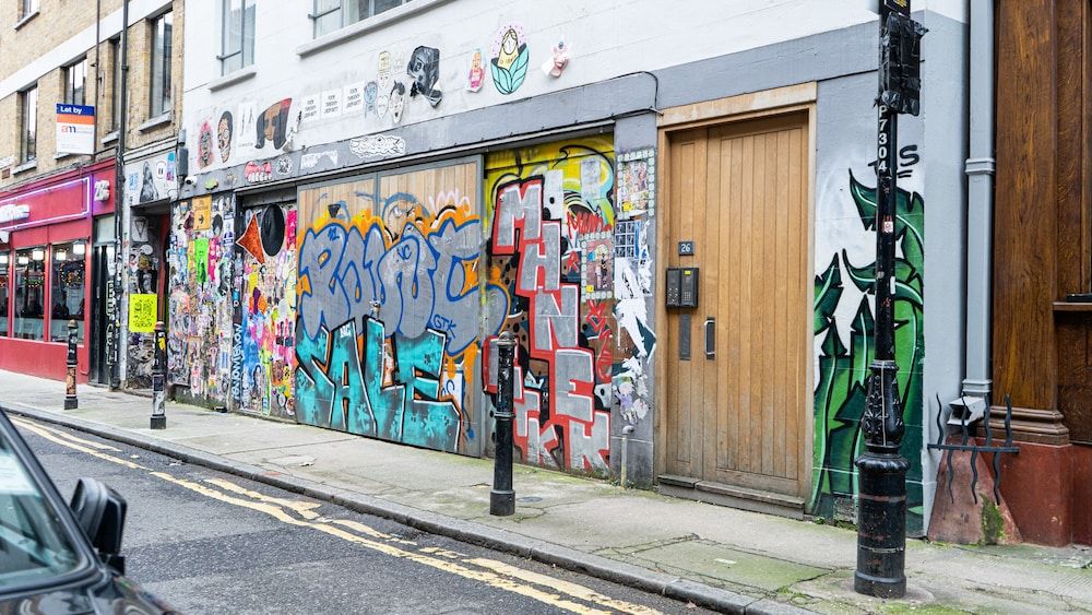 undefined Exquisite 2400sqft 3 Bed Brick Lane Pad