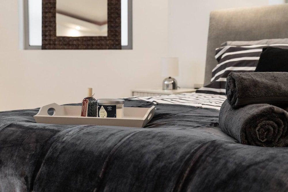 undefined Exquisite 2400sqft 3 Bed Brick Lane Pad 9