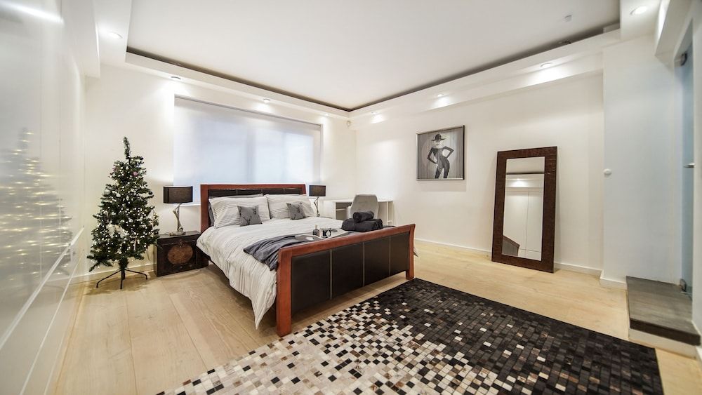 undefined Exquisite 2400sqft 3 Bed Brick Lane Pad 5