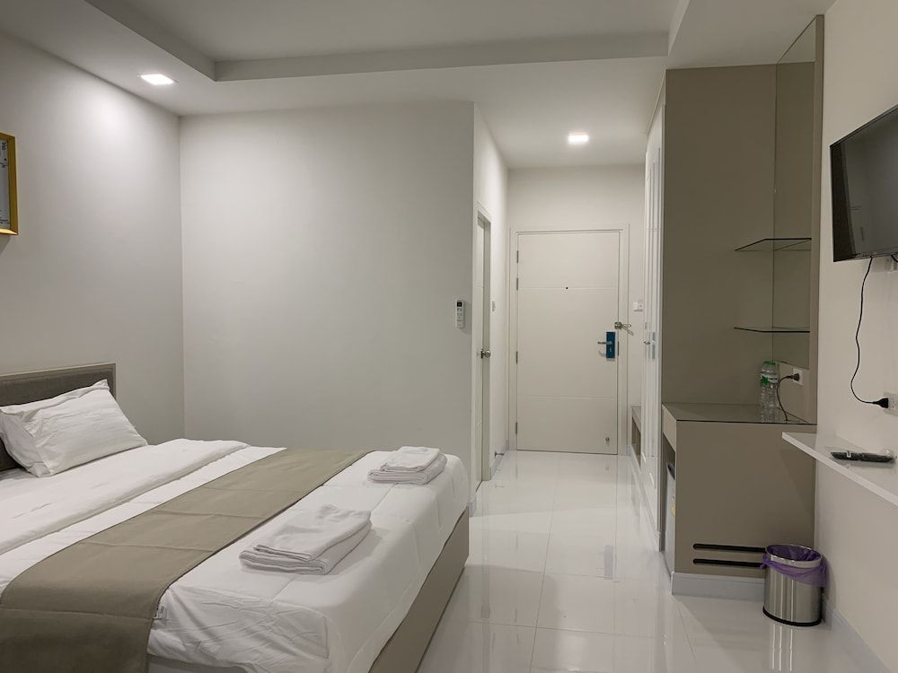 undefined Icare Residence & Hotel 6