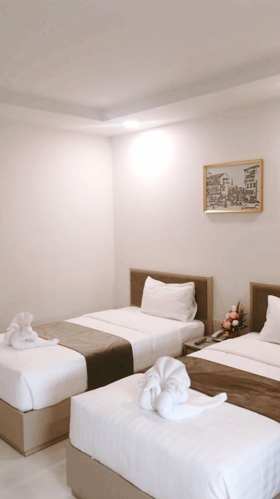 undefined Icare Residence & Hotel