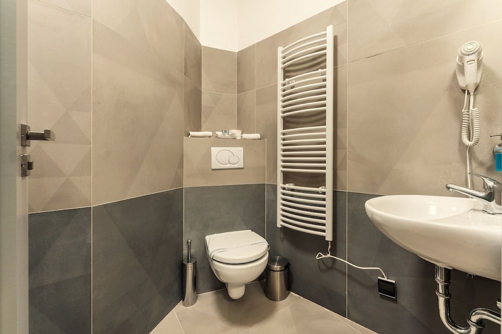 Vincanto Rooms Old Town City Double or Twin Room 16