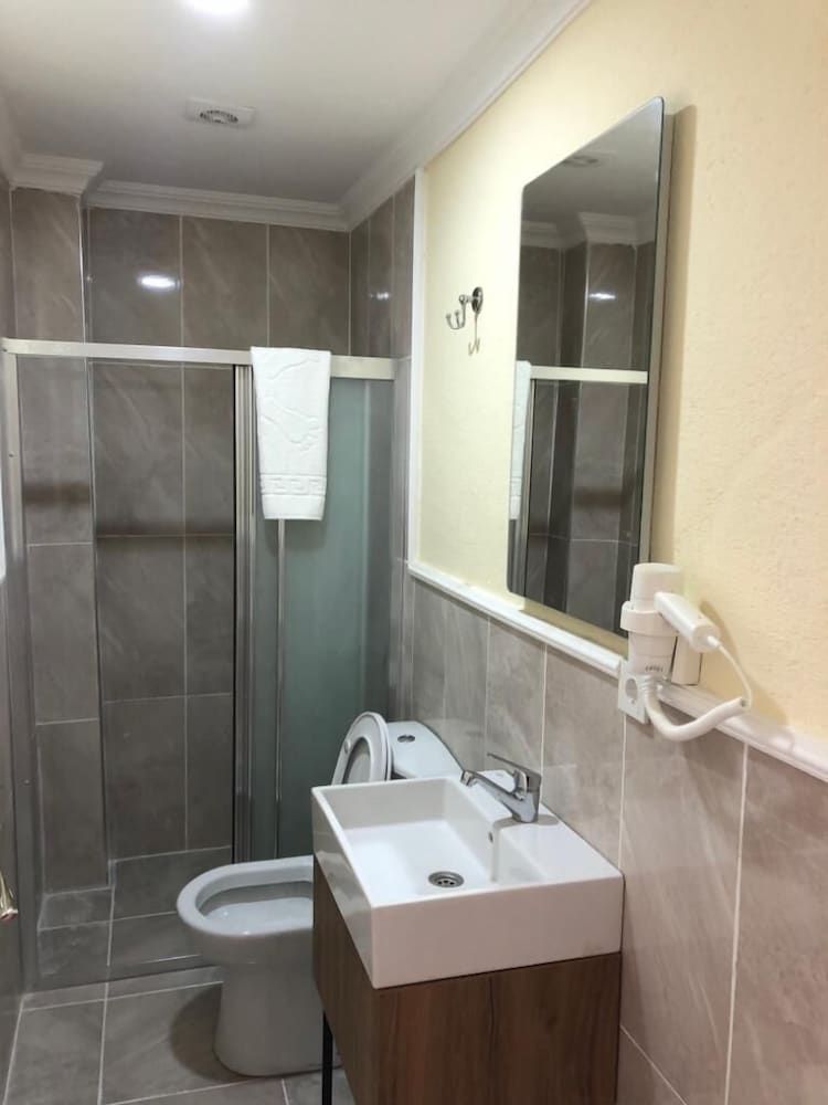 Taksim 8 Suites Standard Triple Room 4