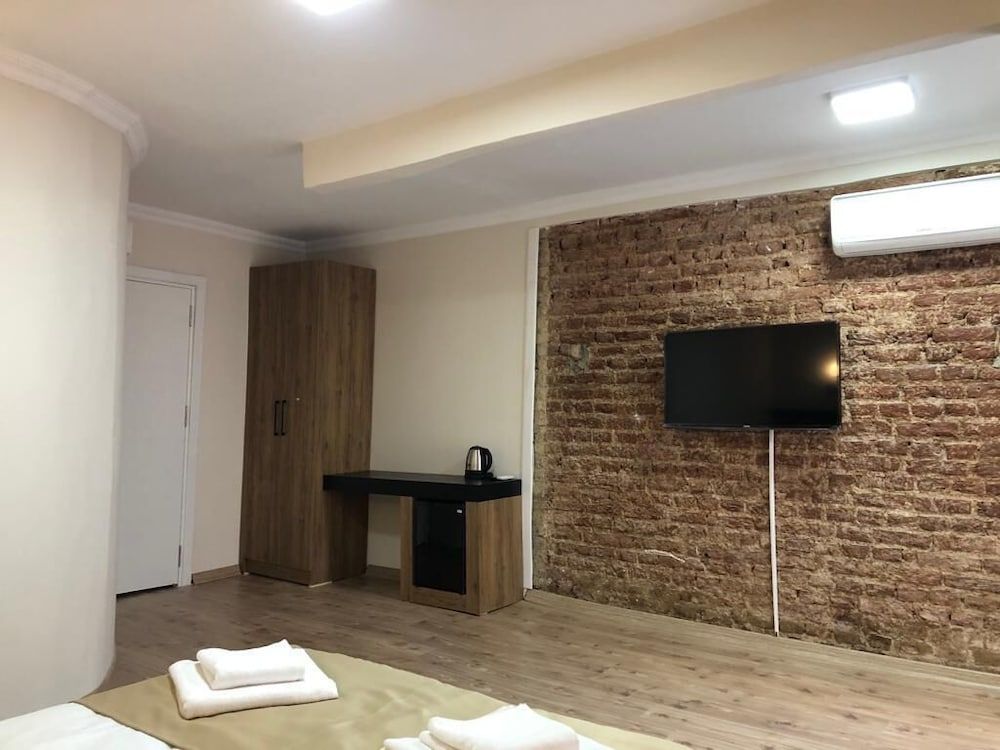 Taksim 8 Suites Standard Single Room 11