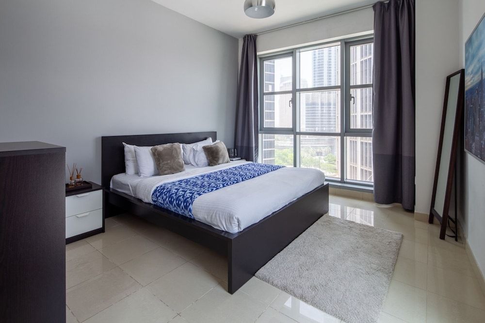 undefined Splendid 2BR Apartment in Downtown Dubai! 5