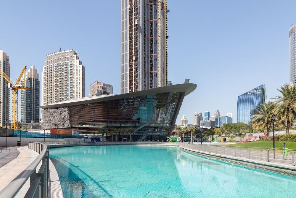 undefined Splendid 2BR Apartment in Downtown Dubai! 2