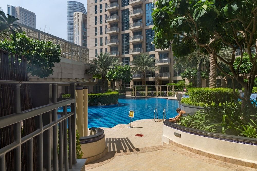 undefined Splendid 2BR Apartment in Downtown Dubai! 3