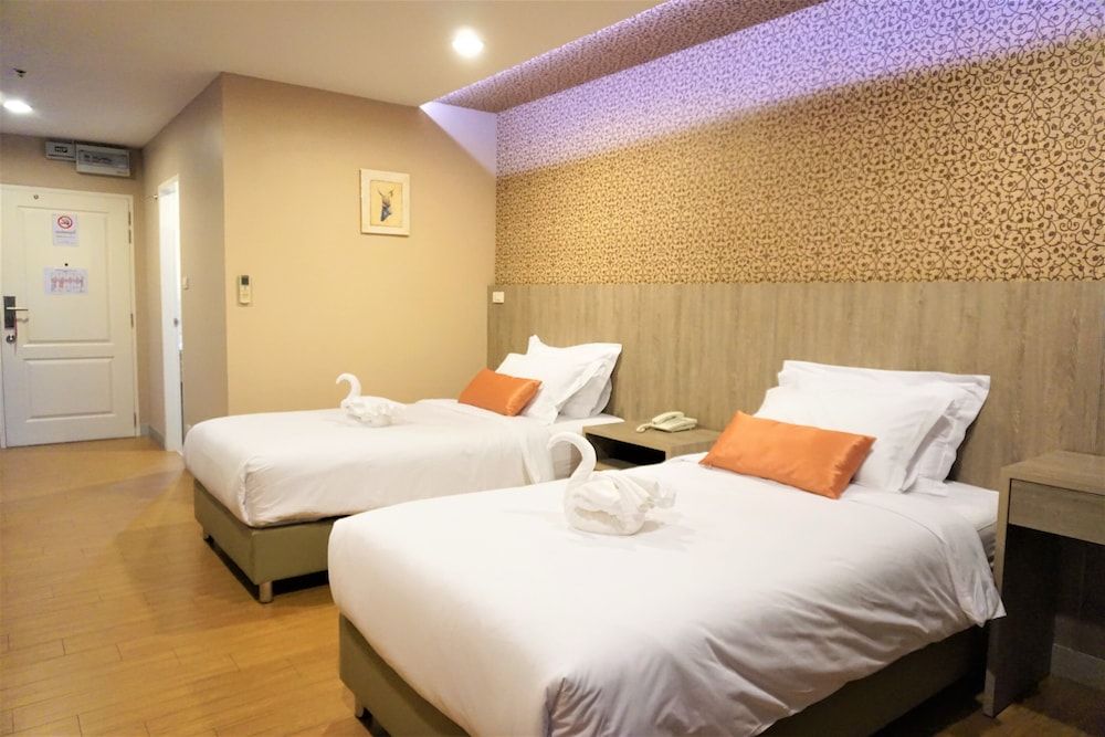 undefined Nest n Rest Hotel 4