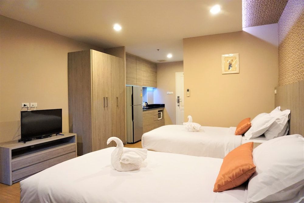 Nest n Rest Hotel Studio, 2 Twin Beds, Non Smoking, Kitchenette 2