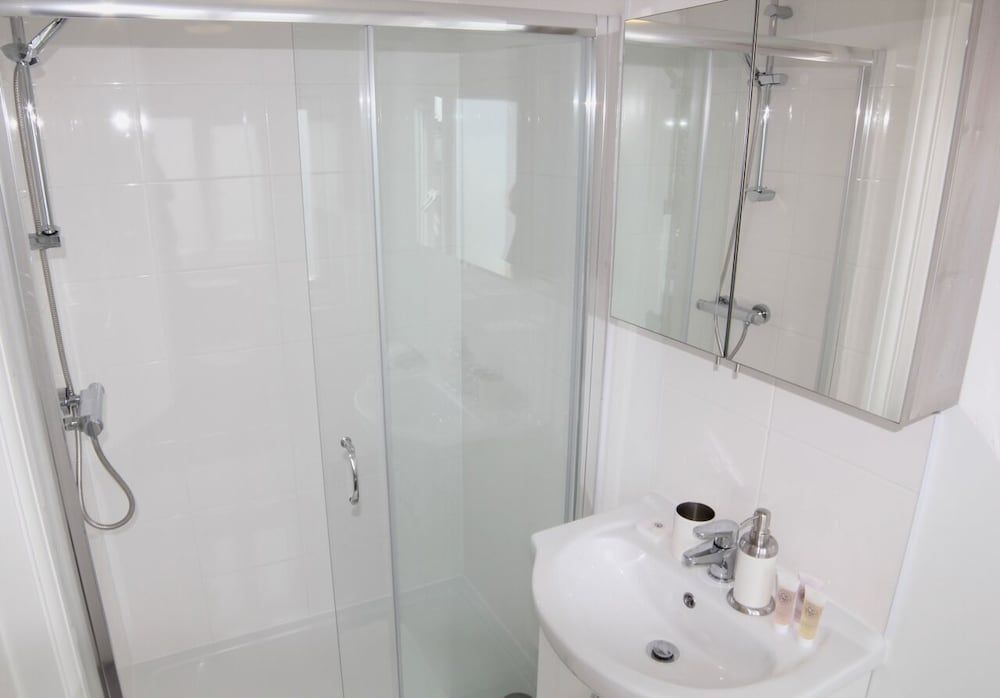 Thrive Apartments Clapham Junction City Studio 6