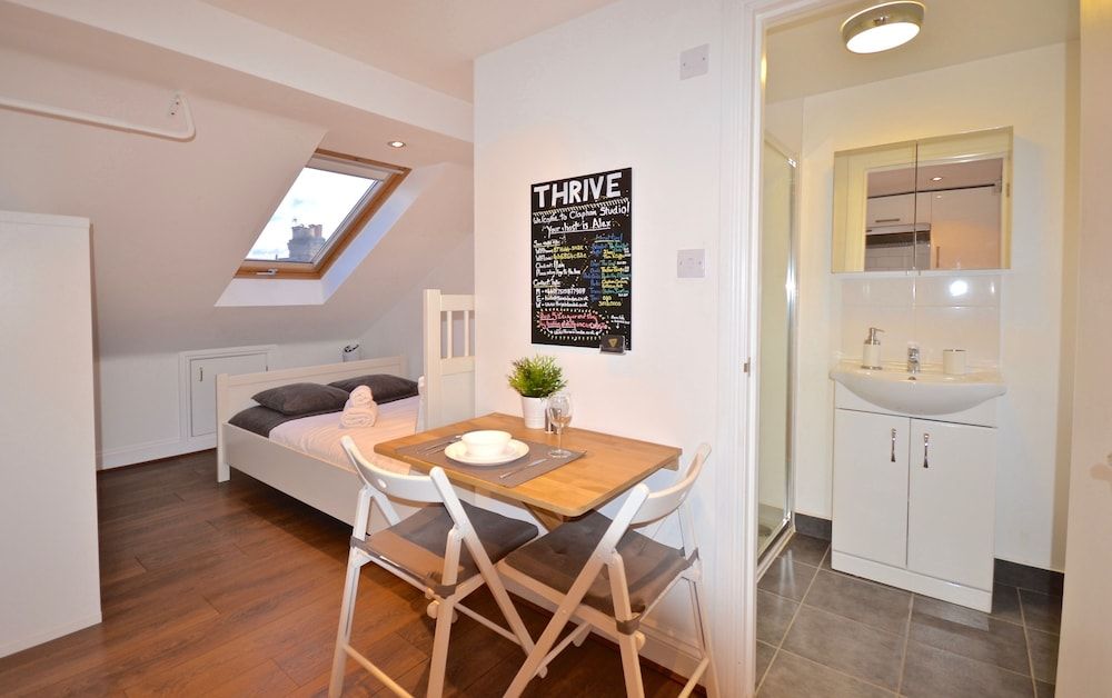 Thrive Apartments Clapham Junction City Studio 7