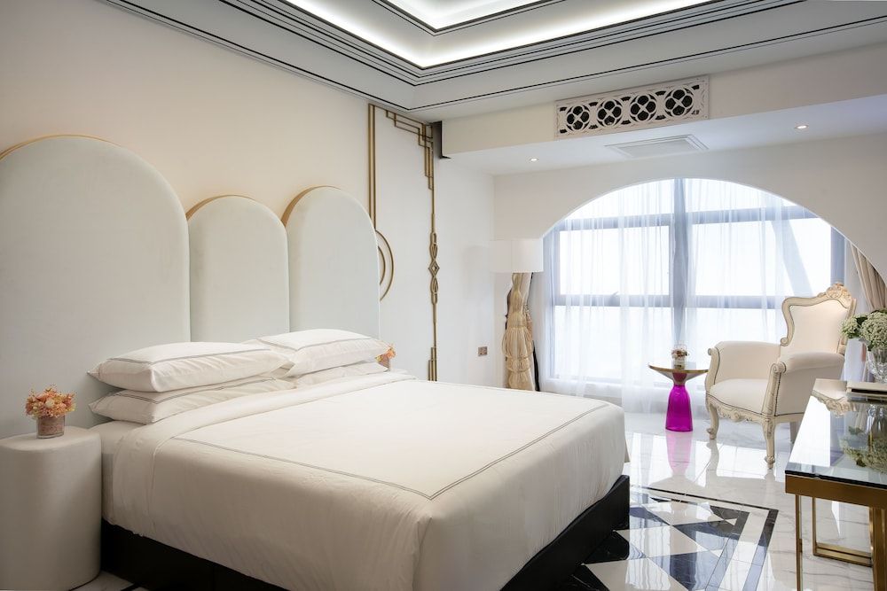 Arte By Thomas Chan GLAM IX 2