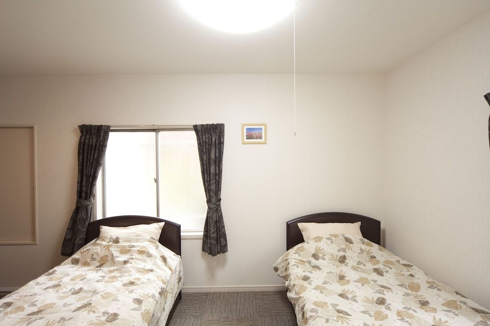 undefined Shin-Okubo International Hotel 8