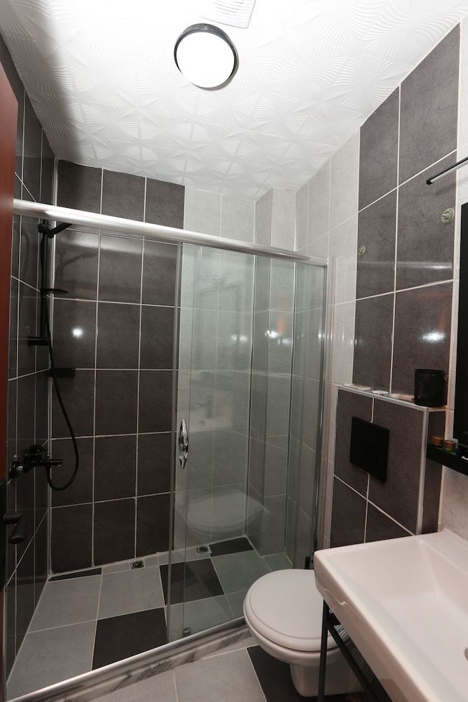 Perazre Hotel Standard Double Room 5