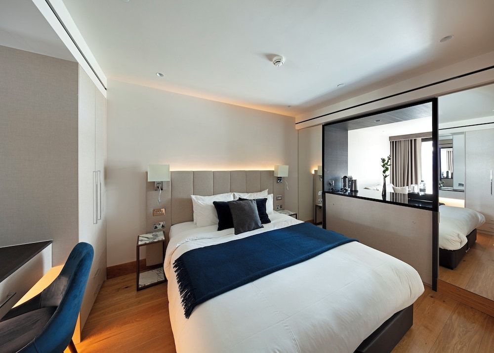 Tower Suites by Blue Orchid Superior Studio 2