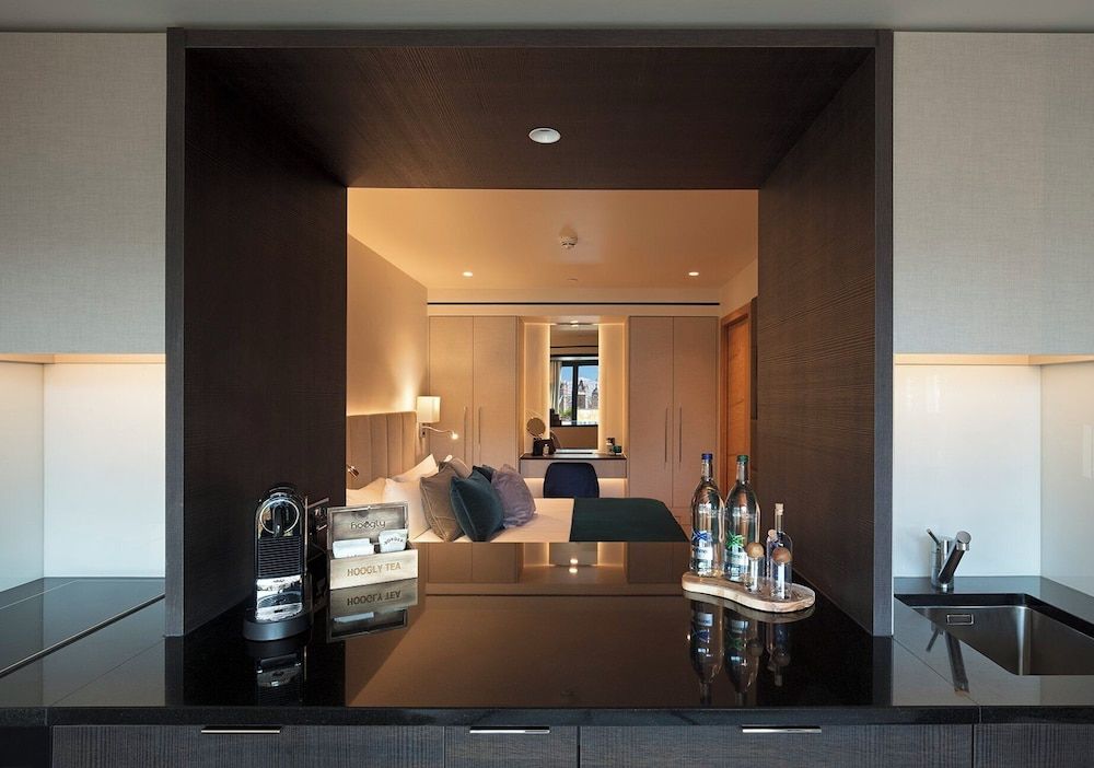 Tower Suites by Blue Orchid Superior Studio 8