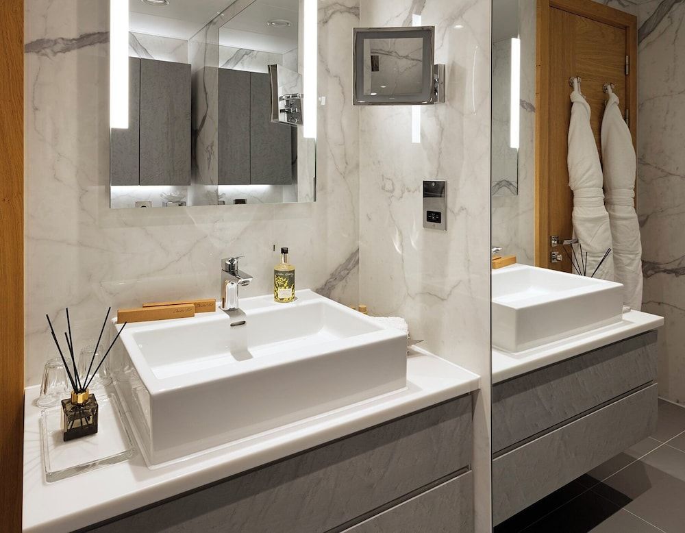 undefined Tower Suites by Blue Orchid 6