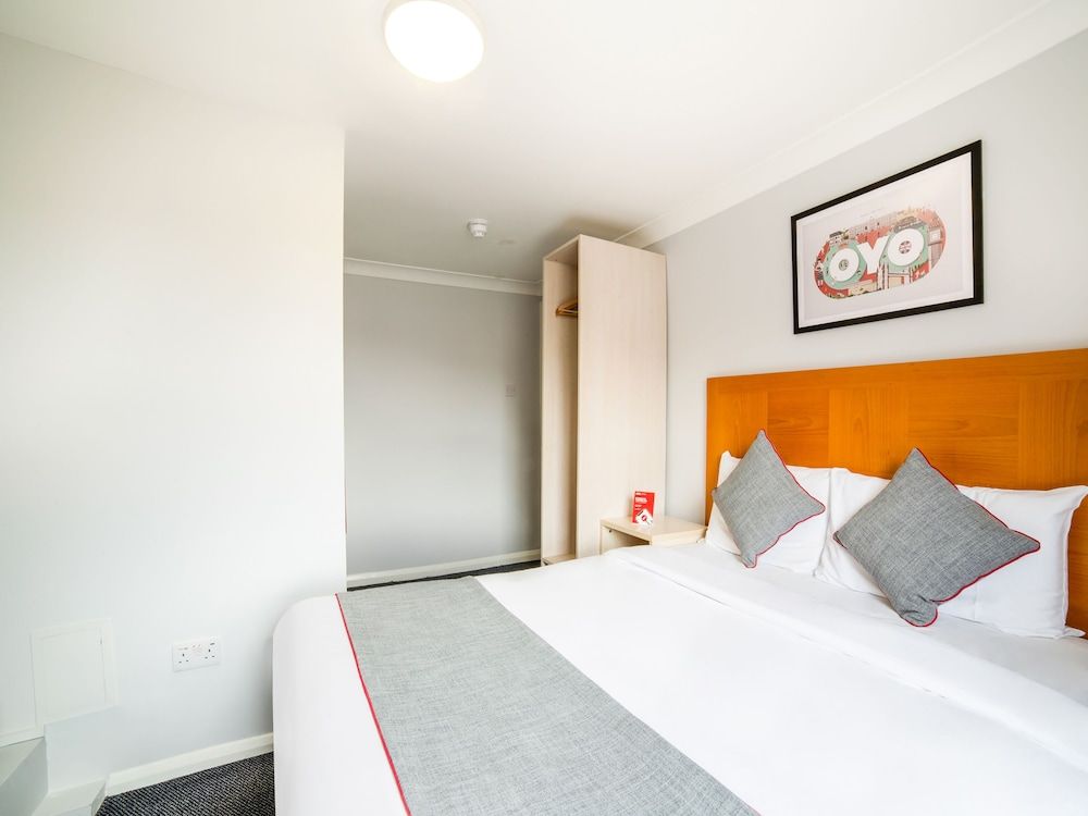 undefined Studios28 7