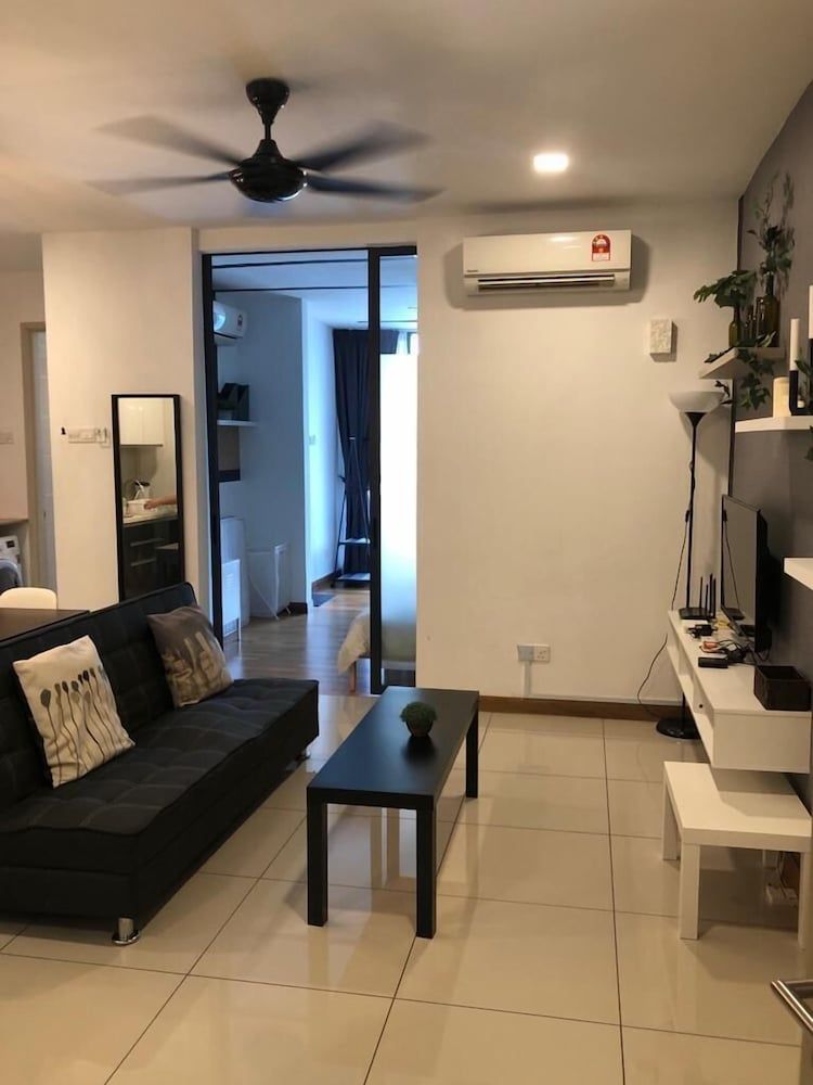 Juliana Vacation And Business Suites Condo 32 10