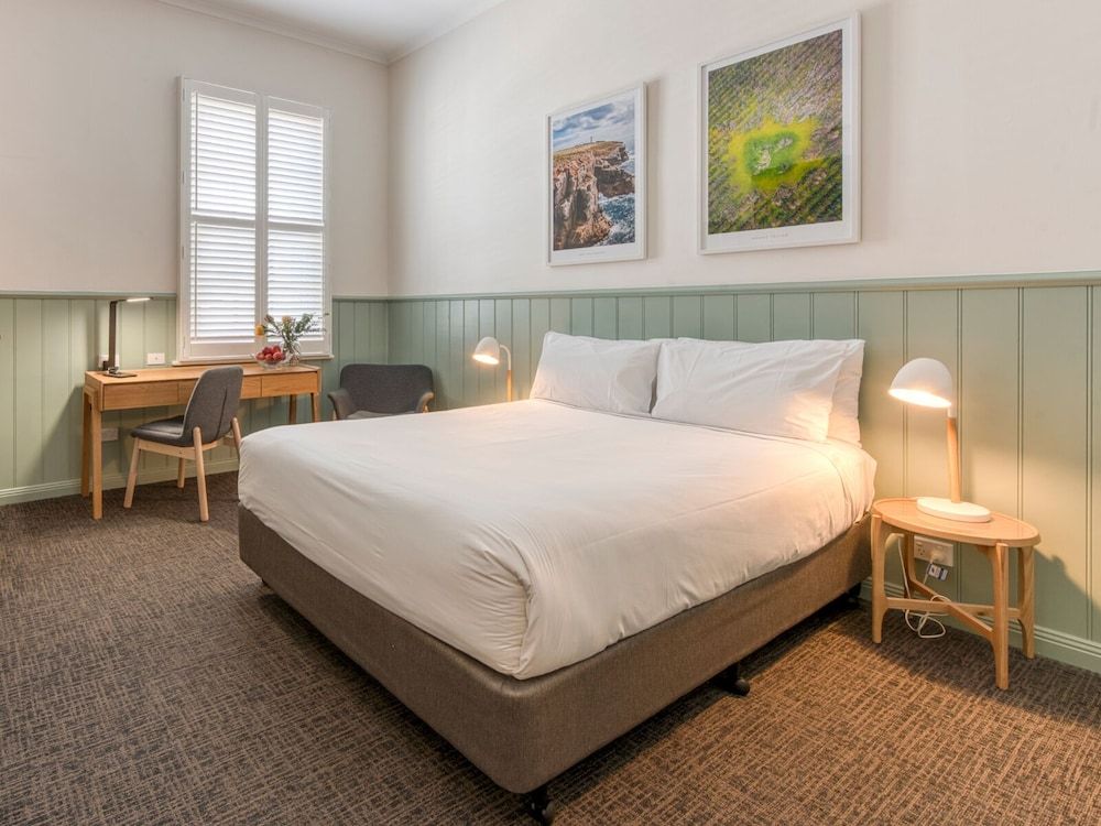 Heritage Standard Room
