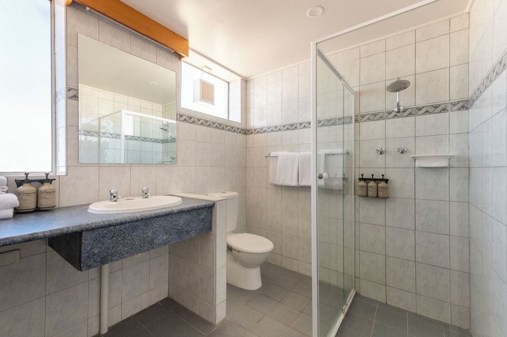 Ozone Hotel Kangaroo Island Poolside Family Room 3