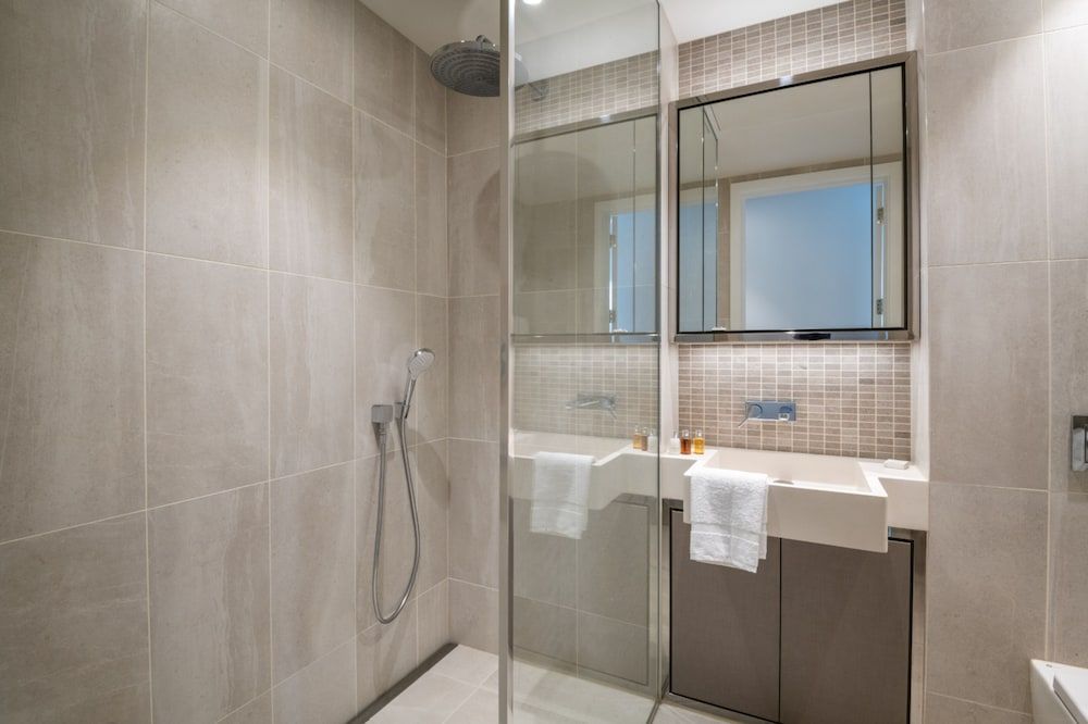 Fabulous One Bedroom Apartment in Exclusive Canary Wharf Apartment (1 Bedroom) 3