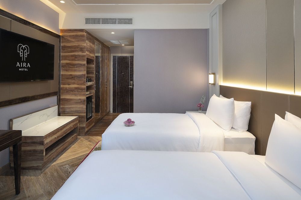 Aira Hotel Bangkok Superior Twin Room No Window 2
