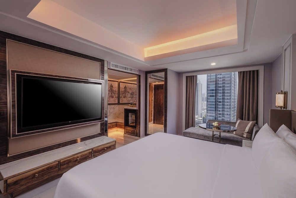 Aira Hotel Bangkok Deluxe Room - King Bed 9