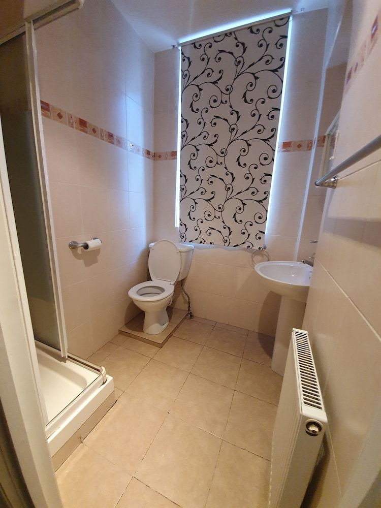 Studio Apartment in South Kensington 9 Studio 48