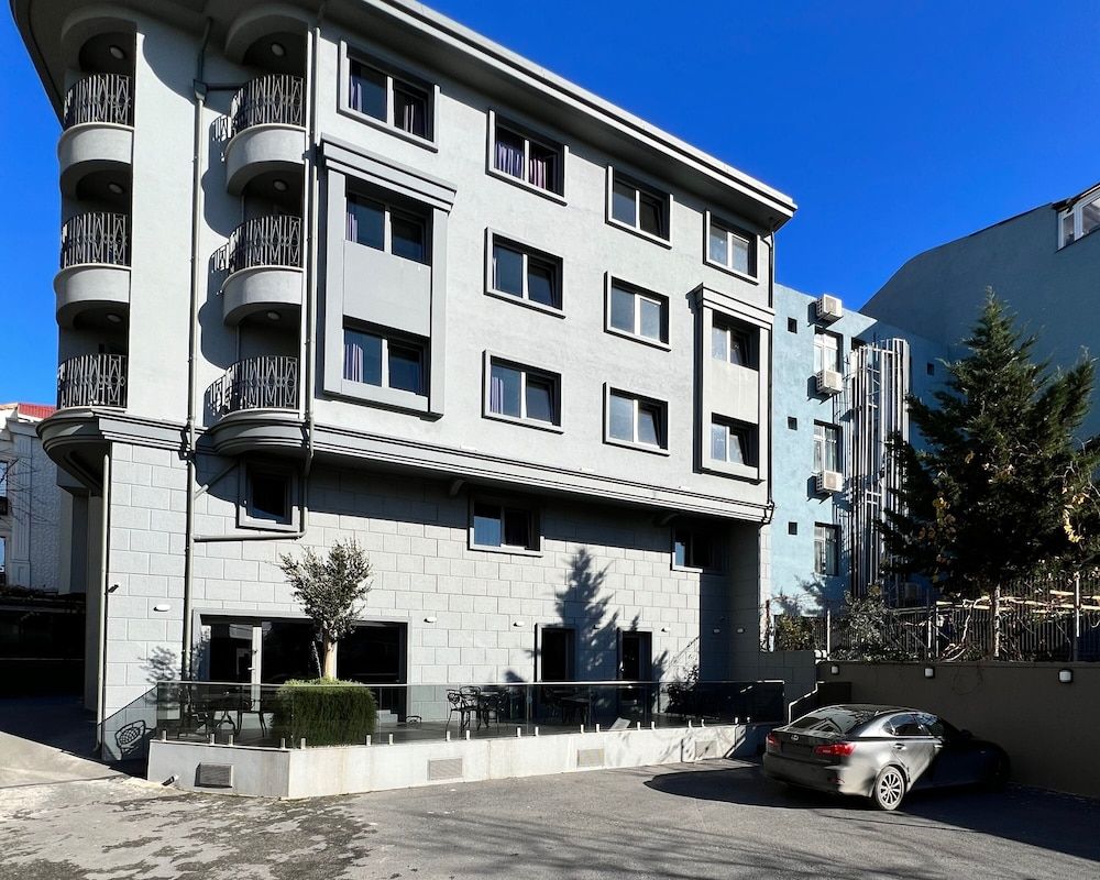 undefined Eresin Hotels Express 2