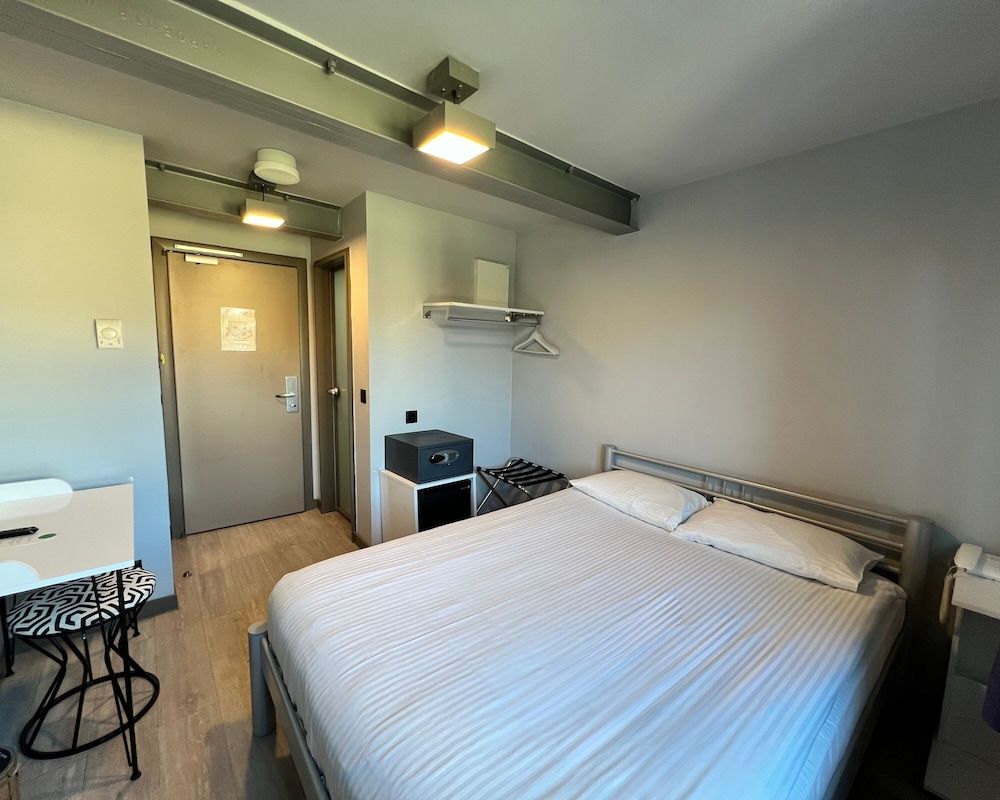 undefined Eresin Hotels Express 5