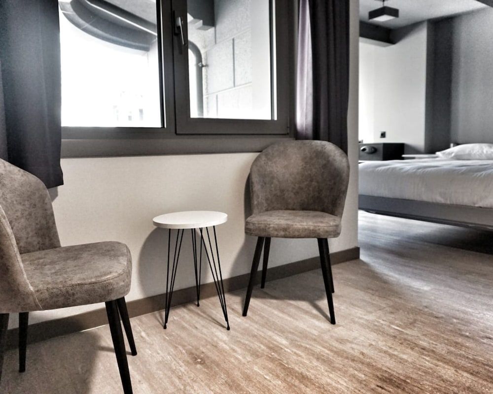 undefined Eresin Hotels Express 10