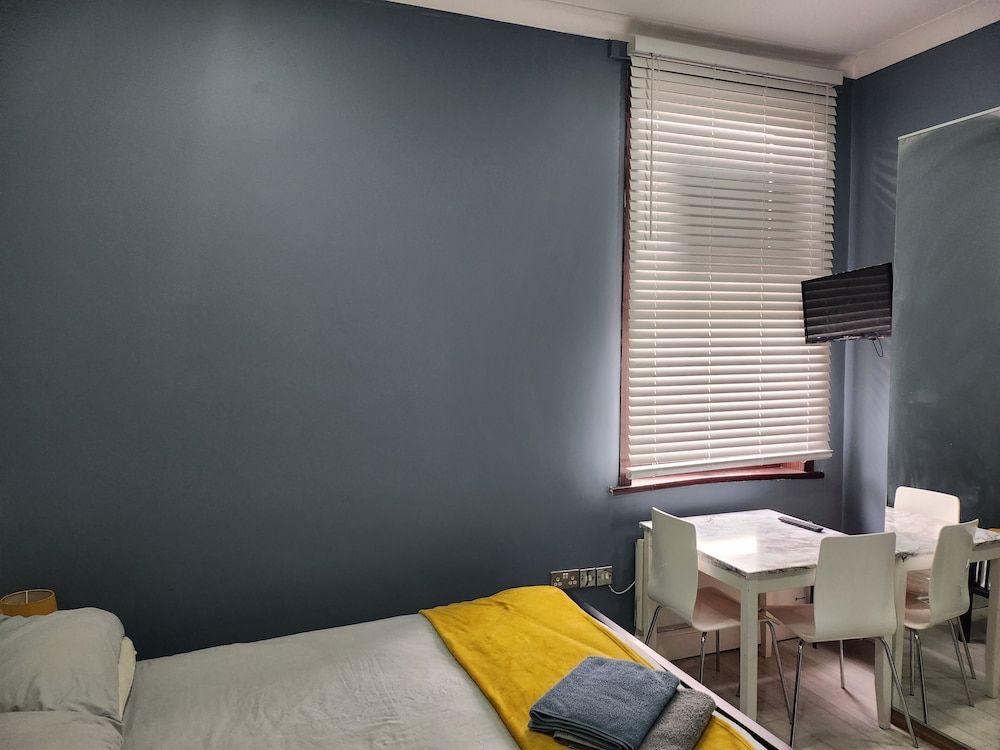 Dodi Apartments Studio (4, next to tube station) 7
