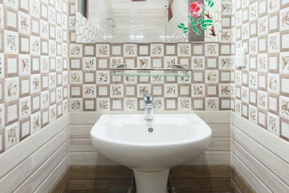 undefined Hotel Khangsar 7