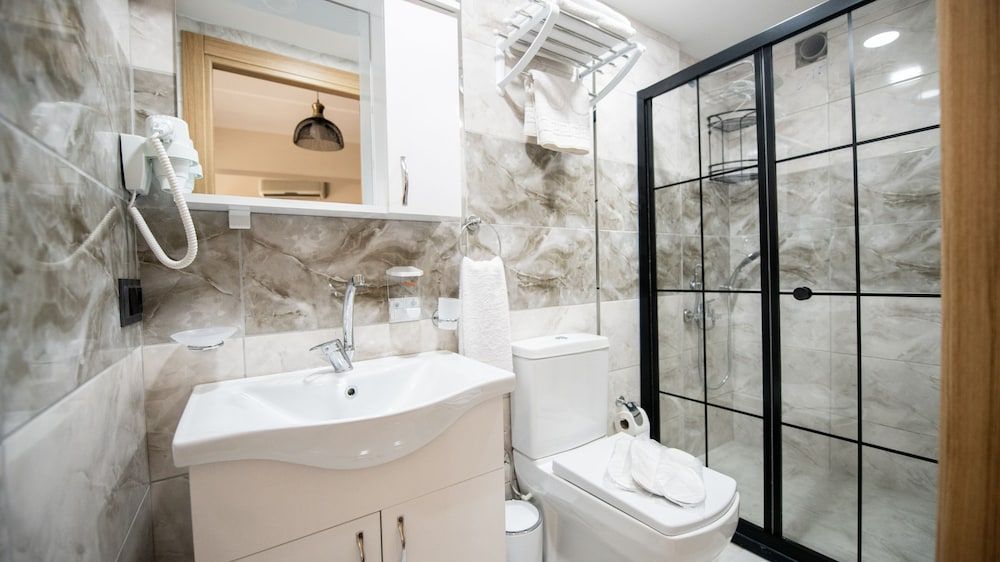 undefined Galapera Hotel 8