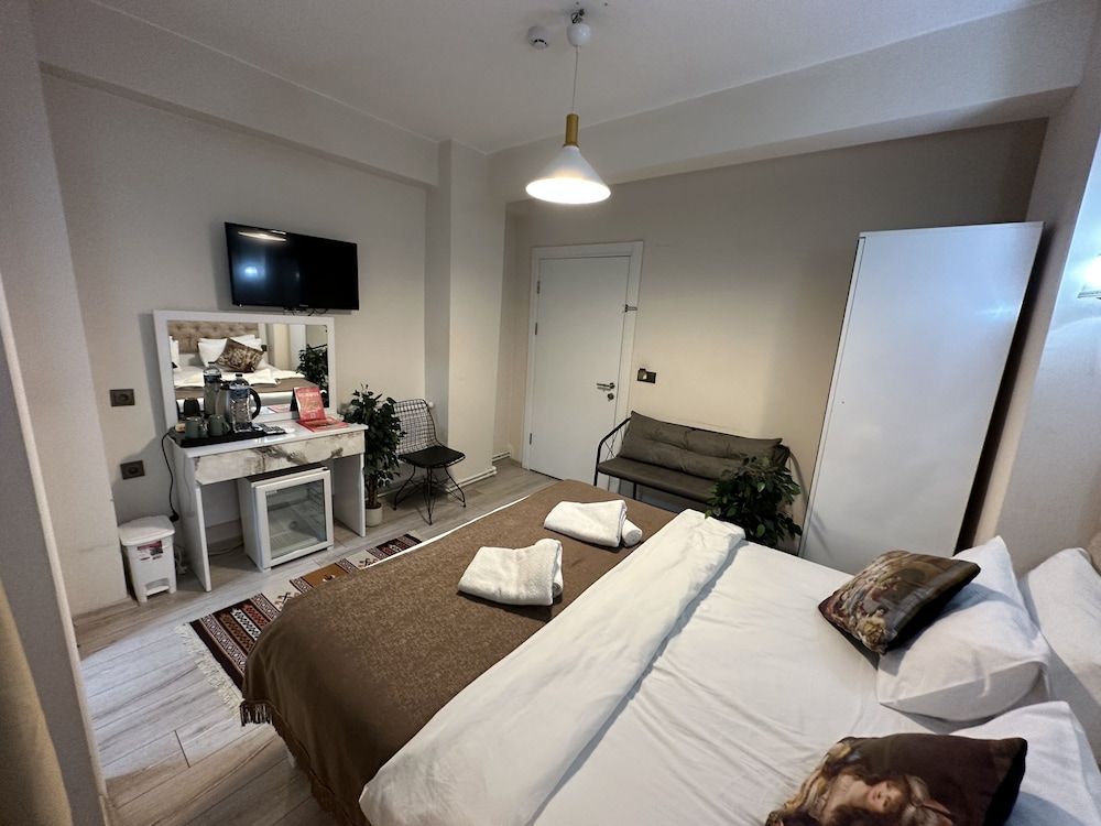 undefined Galapera Hotel 2