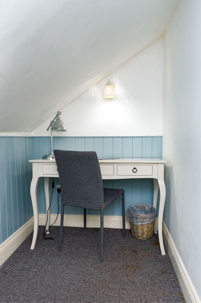 Bower House Pimlico Double Room 8