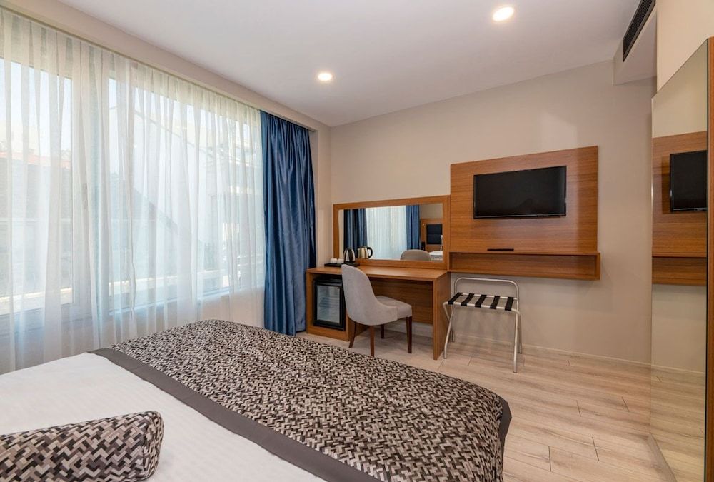 Dizayn Hotel Family Room 8