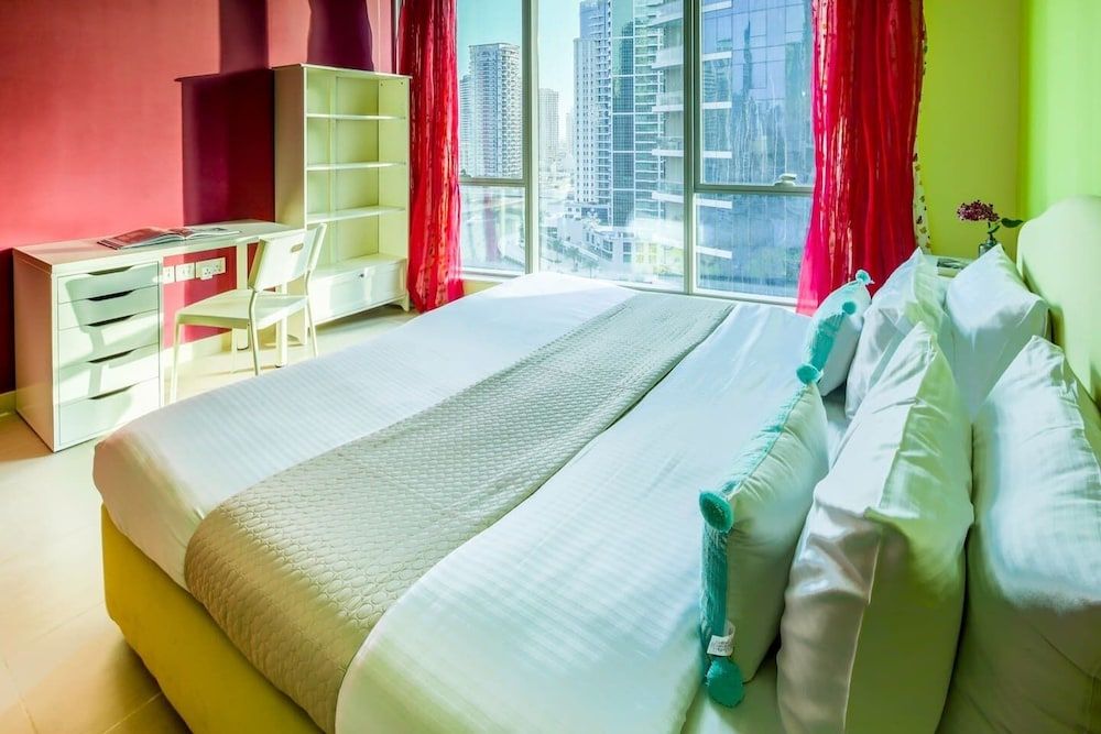 undefined Top-notch 2BR With Magical Marina Views! 5