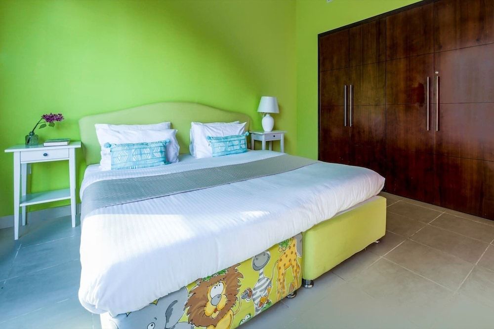 undefined Top-notch 2BR With Magical Marina Views! 8