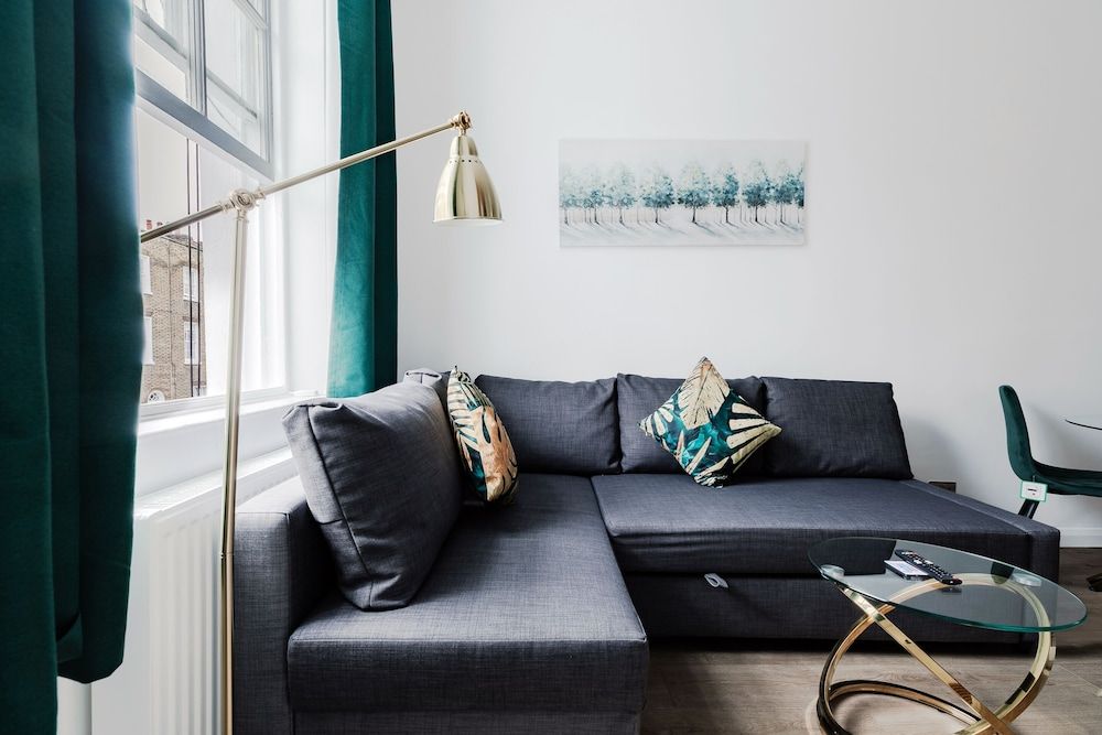 Cozy 1 Bedroom Flats in Paddington Classic Apartment, Private Bathroom, City View 13