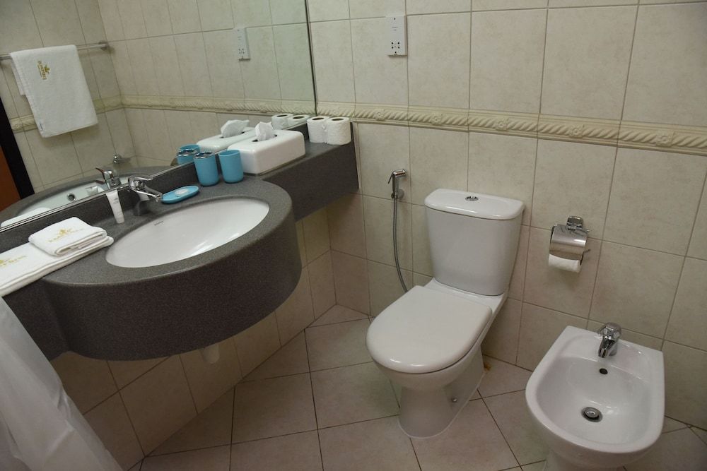 Luxury 4BR Apartment in Horizon Towers Apartment 21