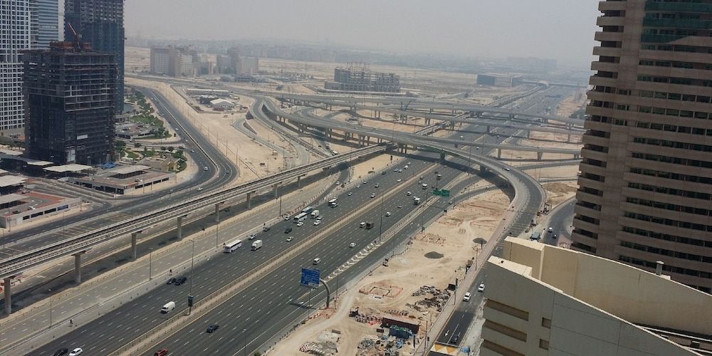 Luxury 4BR Apartment in Horizon Towers Apartment 27