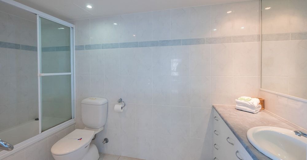 Norfolk Luxury Beachfront Apartments Deluxe Apartment, 2 Bedrooms, Beach View 19