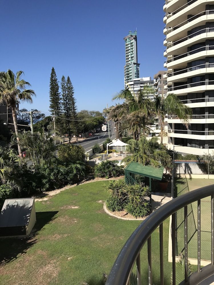 Norfolk Luxury Beachfront Apartments Deluxe Apartment, 1 Bedroom 4