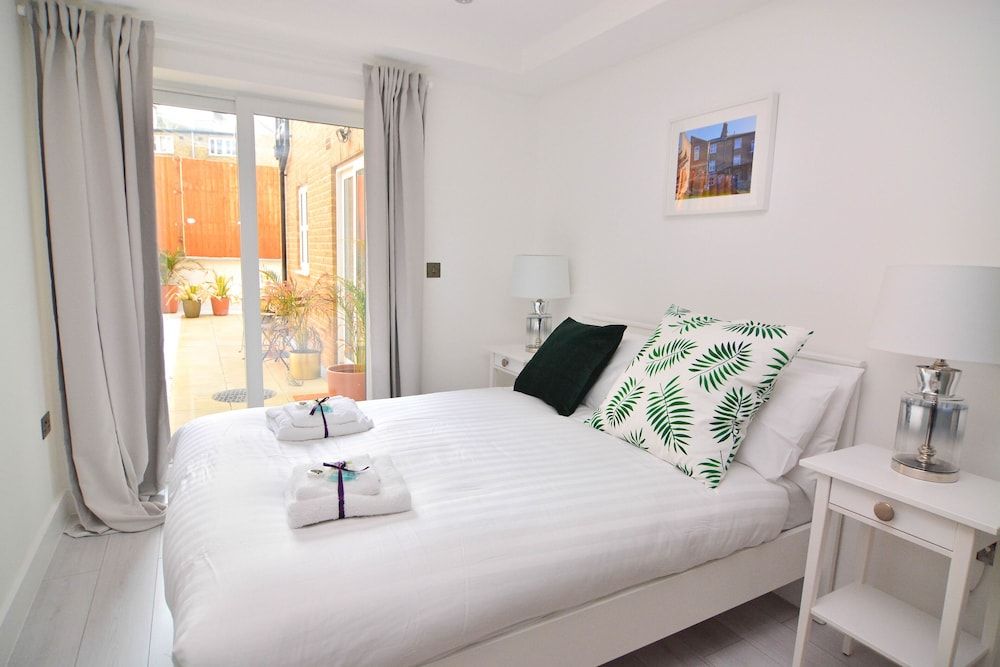 MACARENA WHARF Apartments Deluxe Apartment, 2 Bedrooms, Patio 9